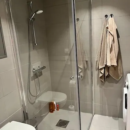 Modern Flat By The Sea Lägenhet